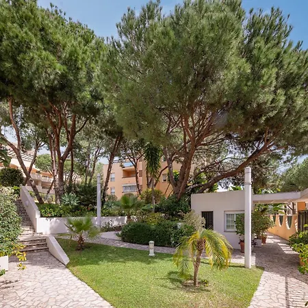Splendid 3-br Just 3 Minutes From The