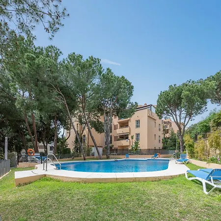 Apartment Splendid 3-br Just 3 Minutes From The