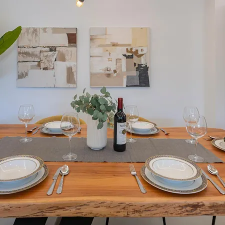 Apartment Splendid 3-br Just 3 Minutes From The *