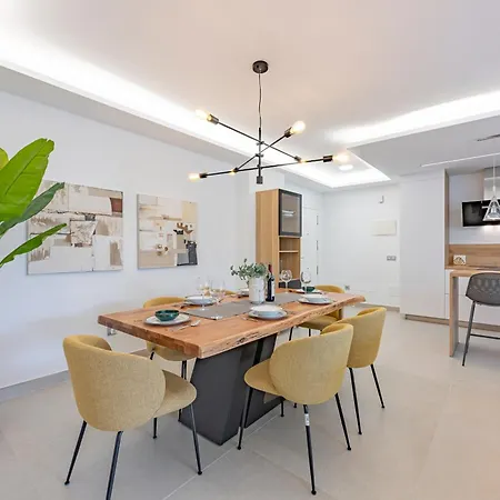 Apartment Splendid 3-br Just 3 Minutes From The *