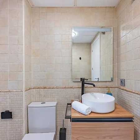 Splendid 3-br Just 3 Minutes From The *