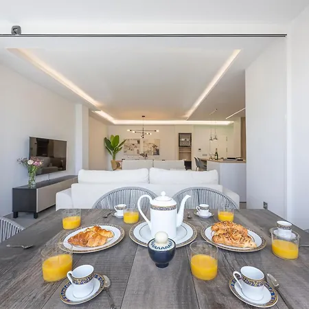 Splendid 3-br Just 3 Minutes From The