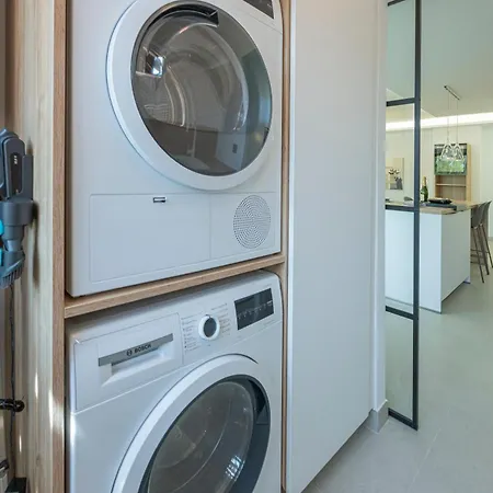 Apartment Splendid 3-br Just 3 Minutes From The